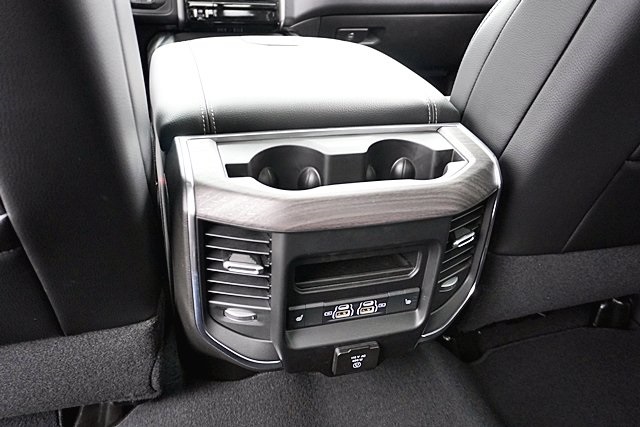 New 2026 Bright White Clear-Coat Exterior Paint RAM Laramie image 24