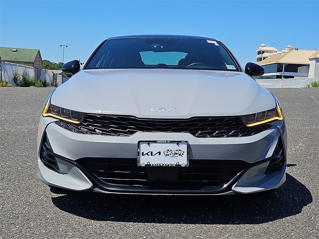 2022 Kia K5 GT-Line photo 2