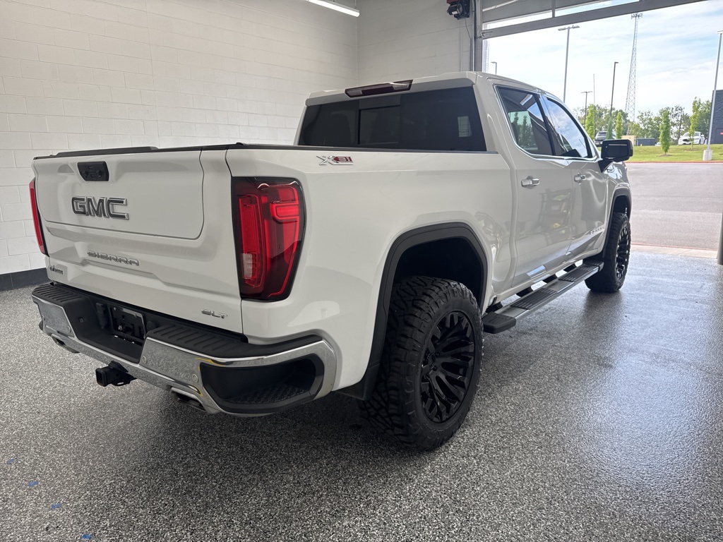 2024 Gmc Sierra 1500 SLT photo 3