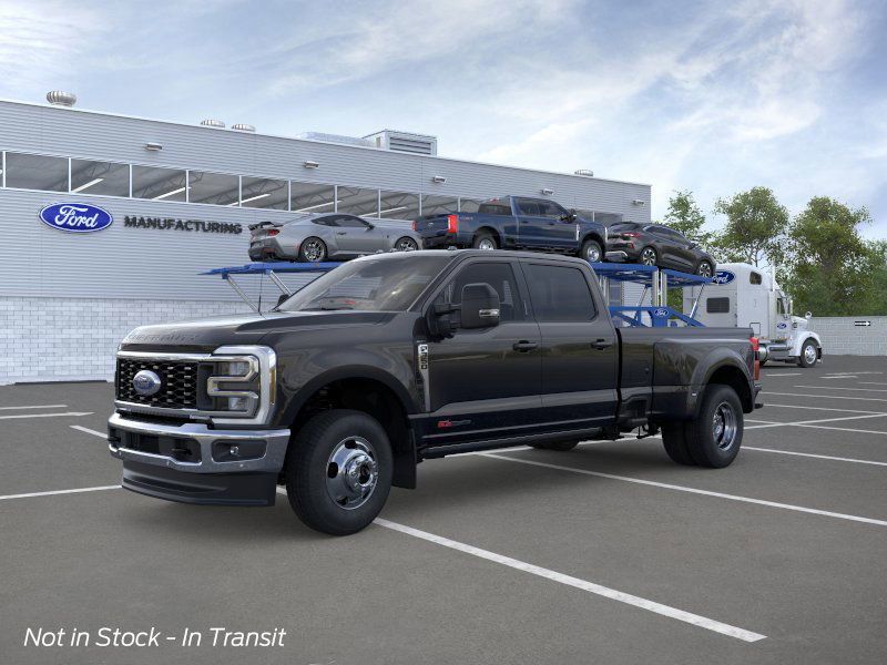 2025 Ford F-350 Lariat photo 2