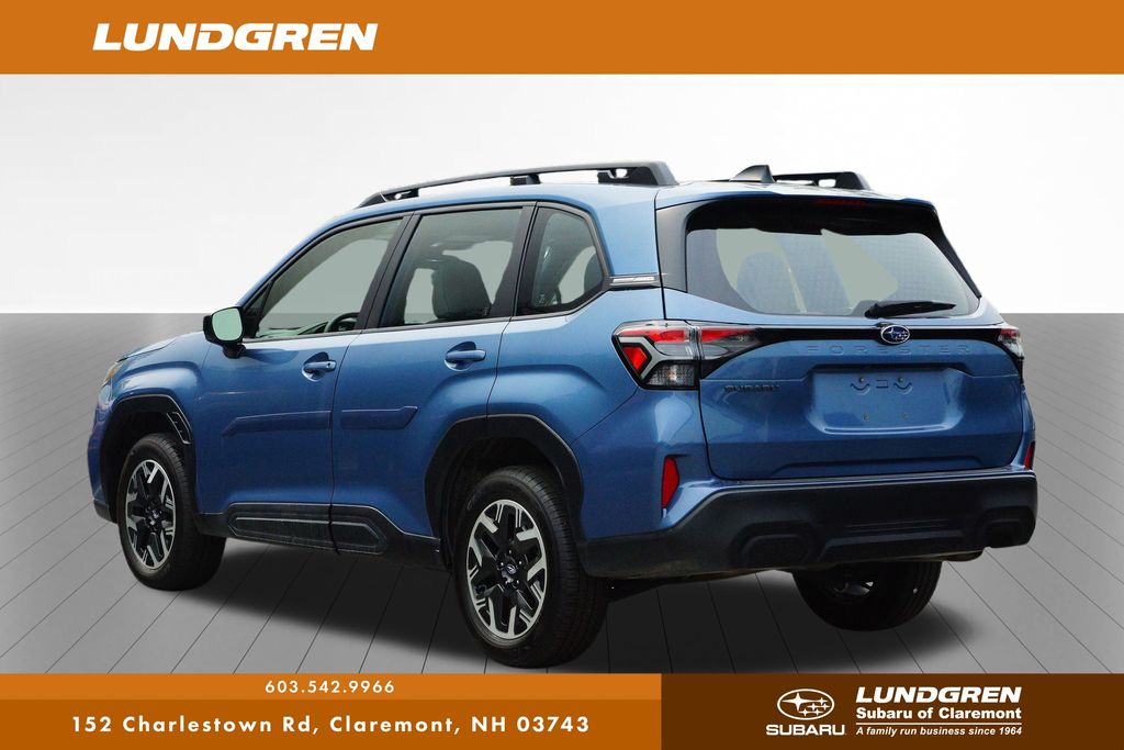 2025 Subaru Forester Base photo 4