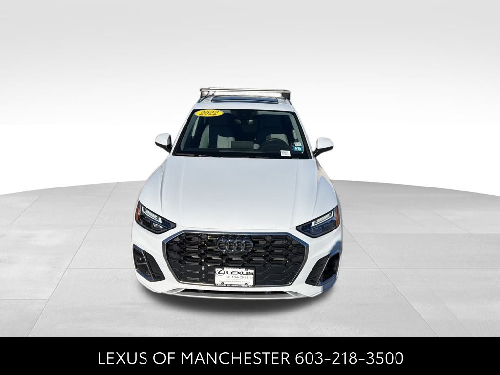 2022 Audi Q5 45 S line Premium Plus photo 2