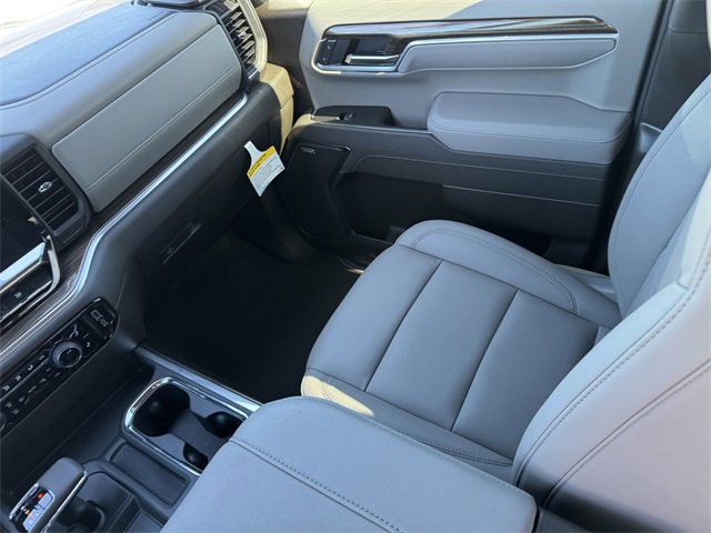 2025 Chevrolet Silverado 1500 RST photo 17