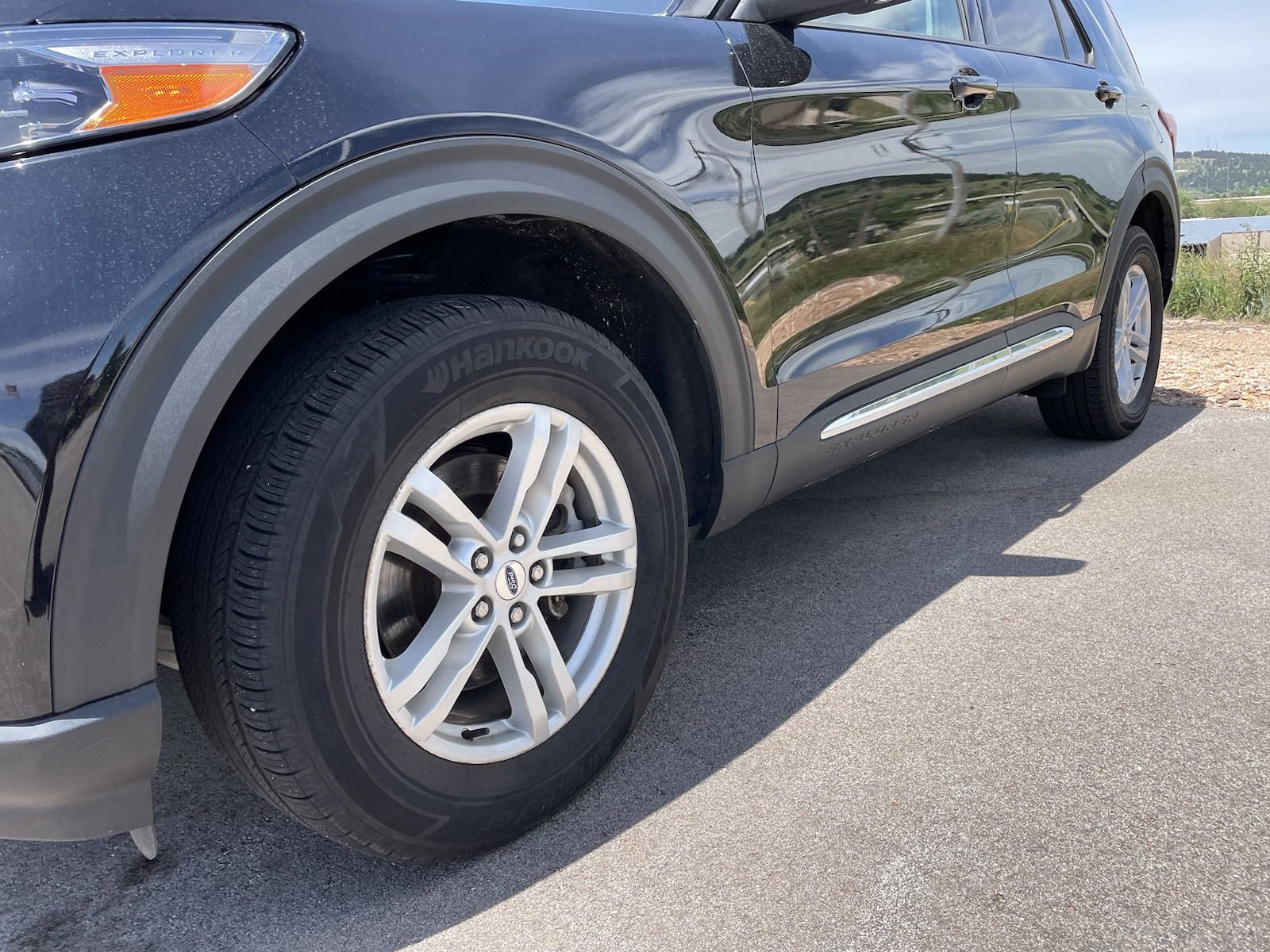 2022 Ford Explorer XLT photo 3