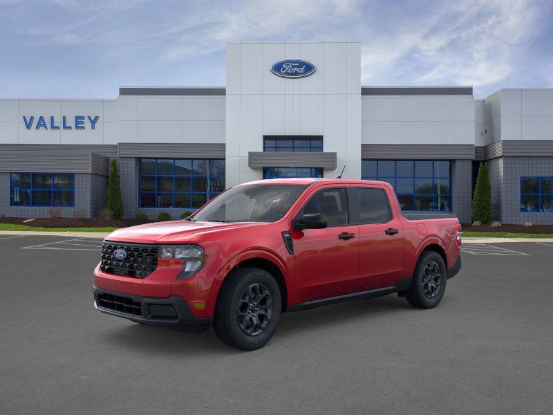 2025 Ford Maverick XLT photo 2