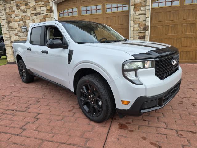 2025 Ford Maverick XLT's photo