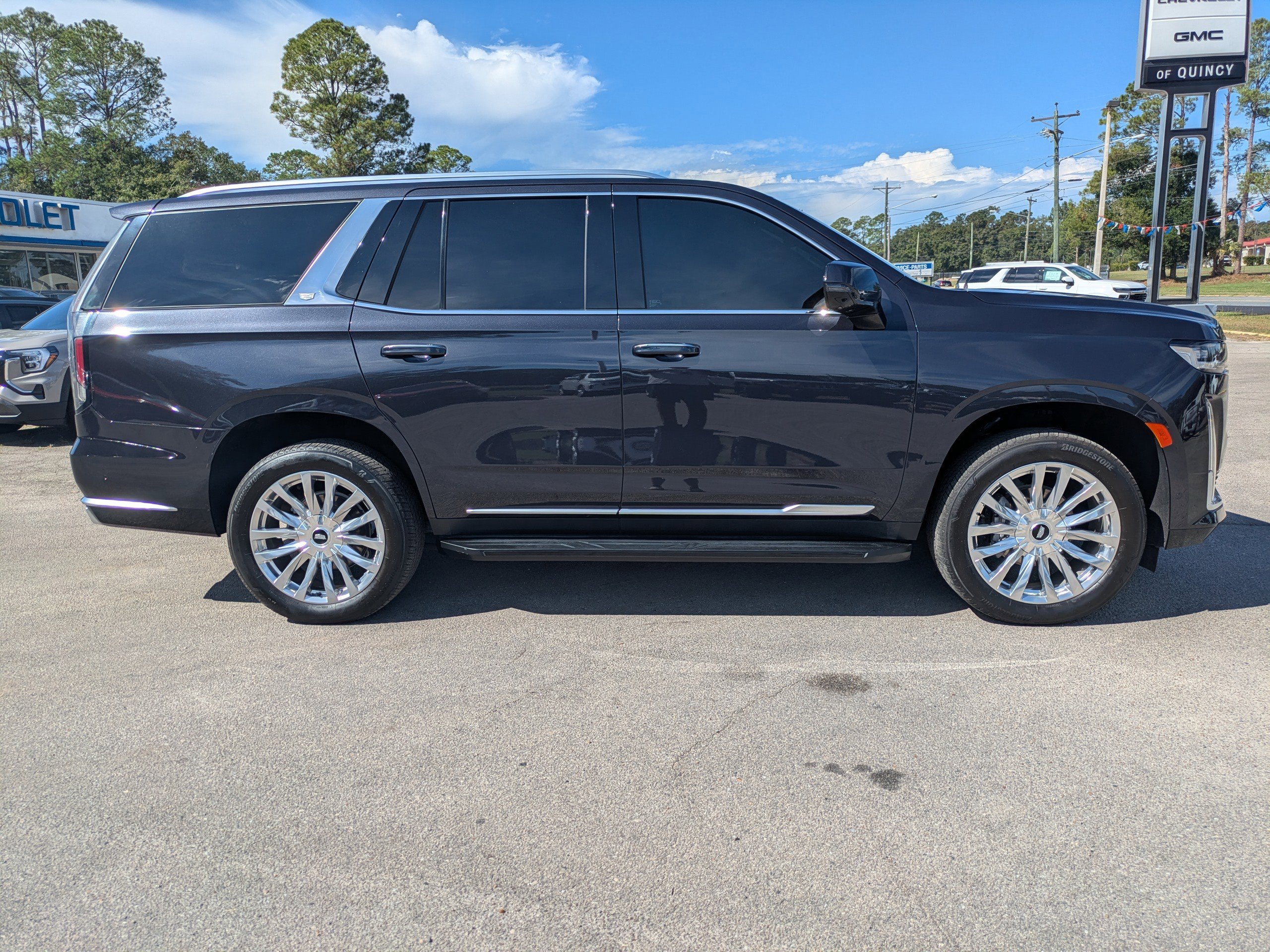 2024 Cadillac Escalade Premium Luxury photo 2