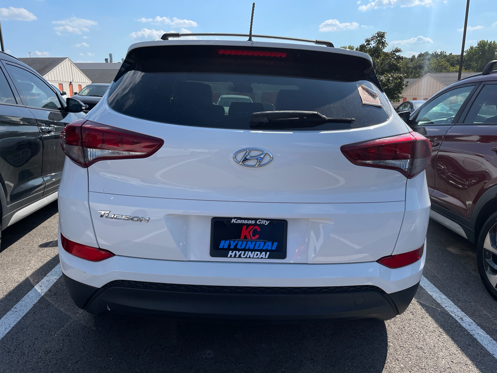 2017 Hyundai Tucson SE photo 4