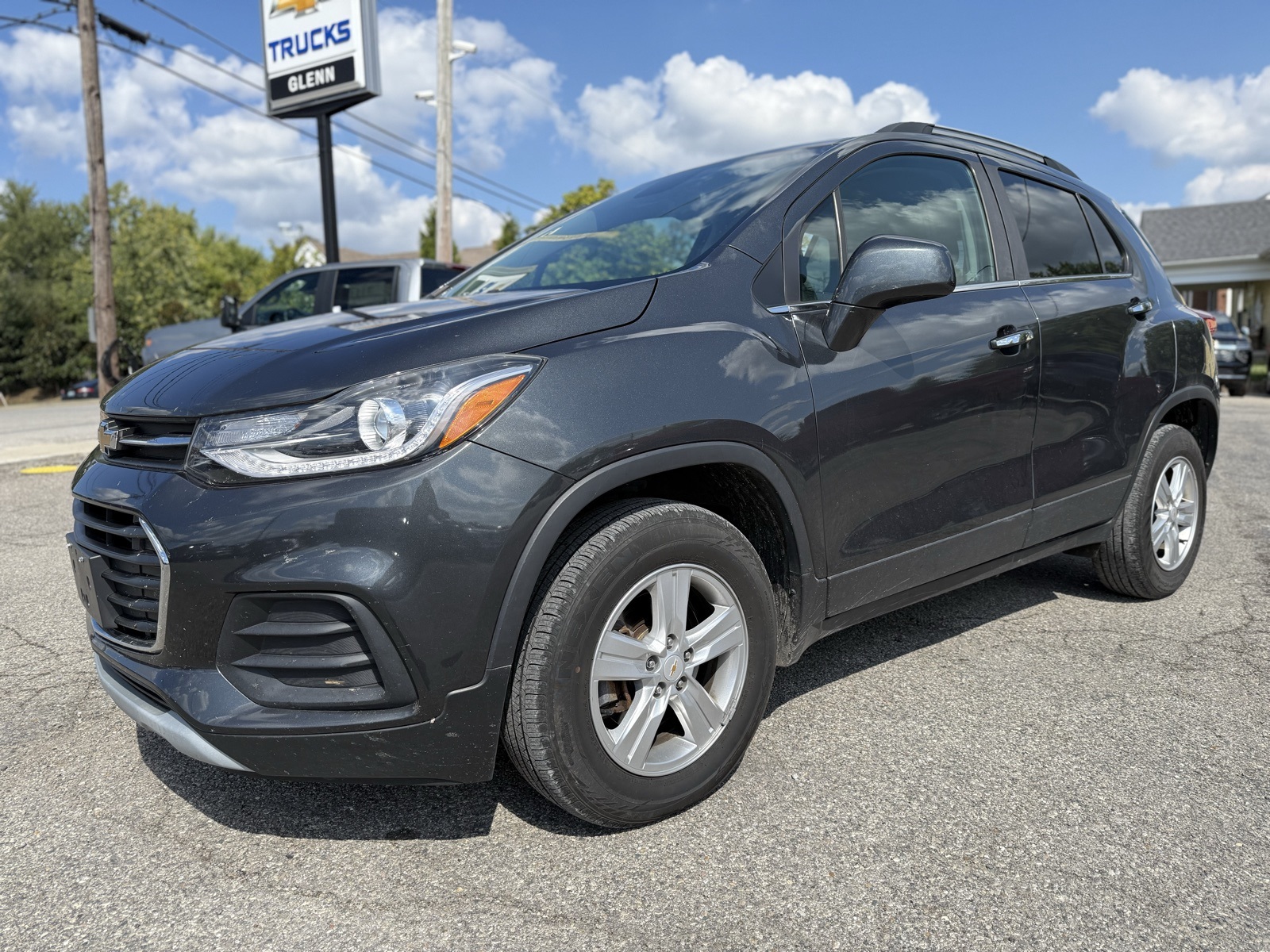 2018 Chevrolet Trax LT photo 2