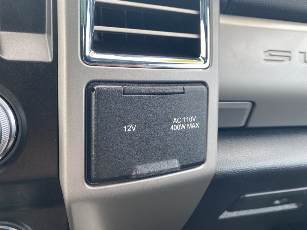 2017 Ford F-250 Lariat photo 30