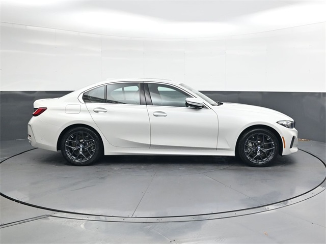 2025 Bmw 330i photo 3