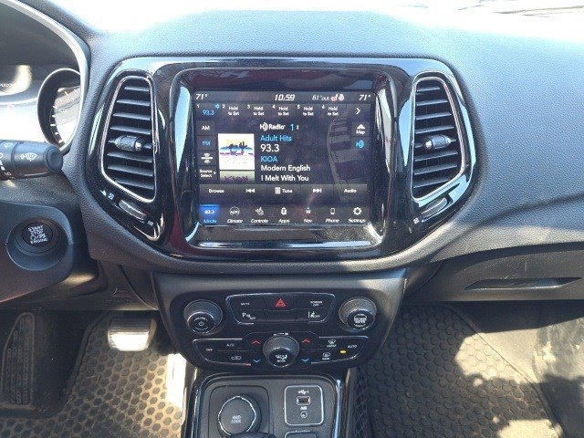 2021 Jeep Compass Limited photo 16