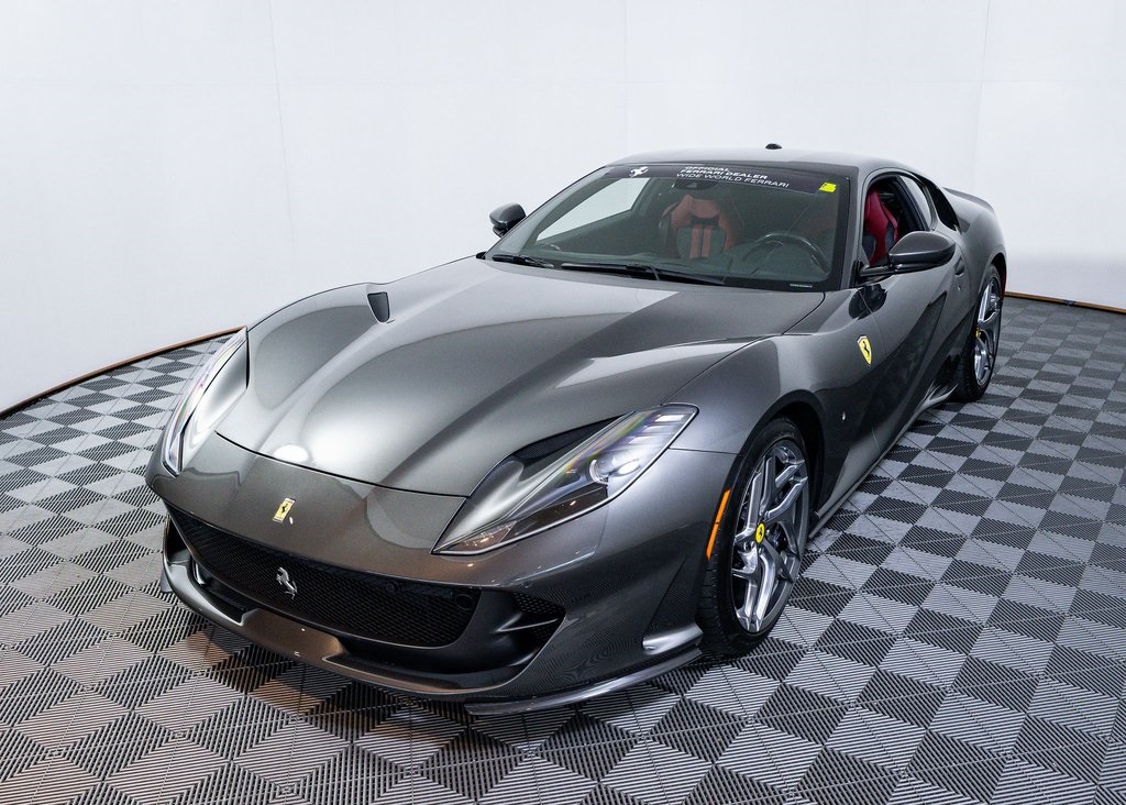 2020 Ferrari 812 Superfast Base photo 10