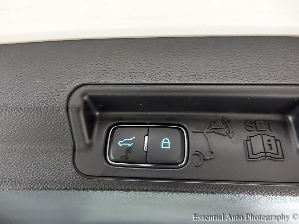 2023 FORD EXPLORER - Image 25