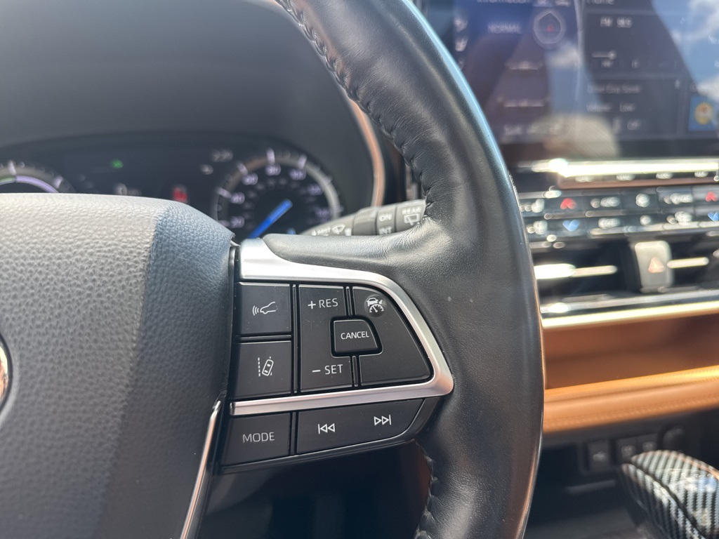 2020 Toyota Highlander Hybrid Platinum photo 36