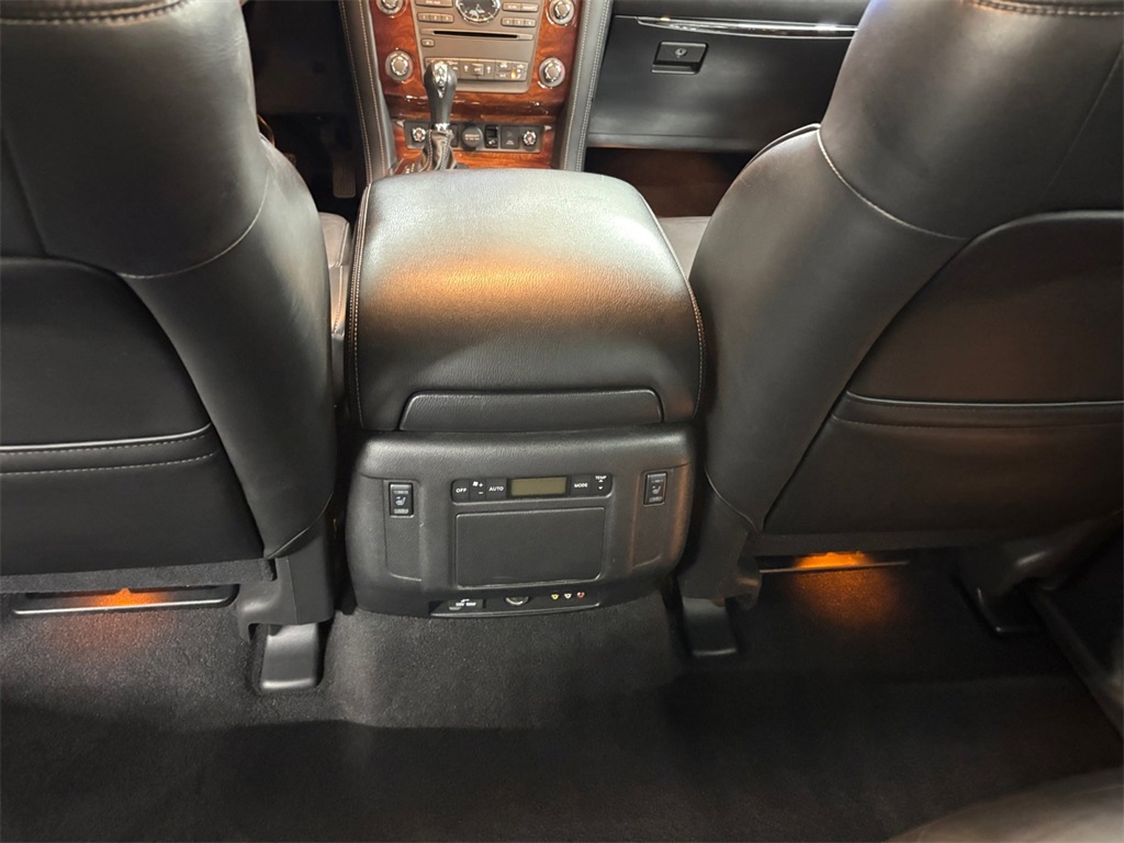 2016 Infiniti QX80 Base photo 27