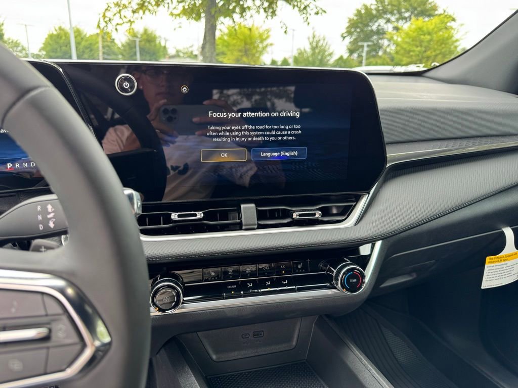 2026 Chevrolet Equinox LT photo 14