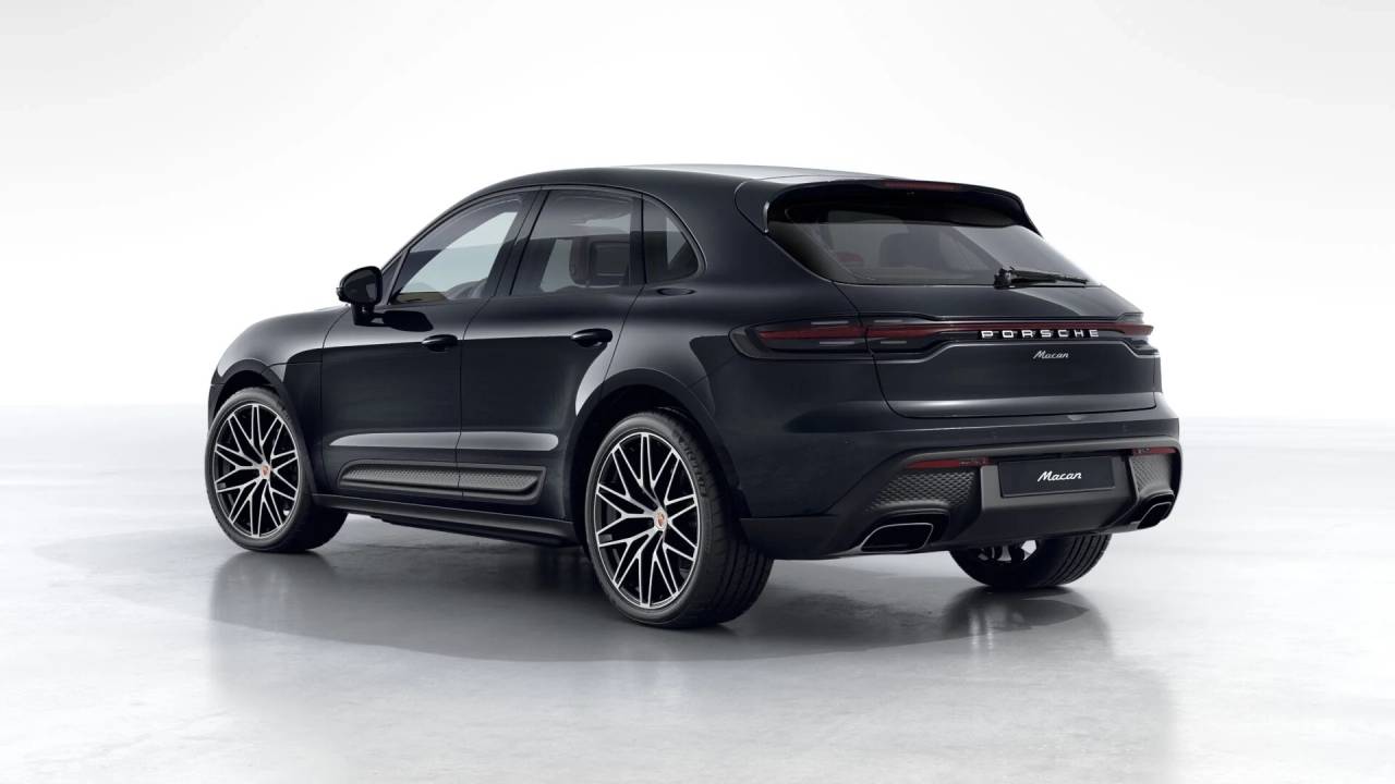 2026 Porsche Macan T photo 3
