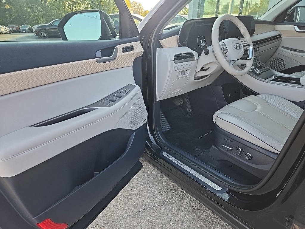 2023 Hyundai Palisade Limited photo 27