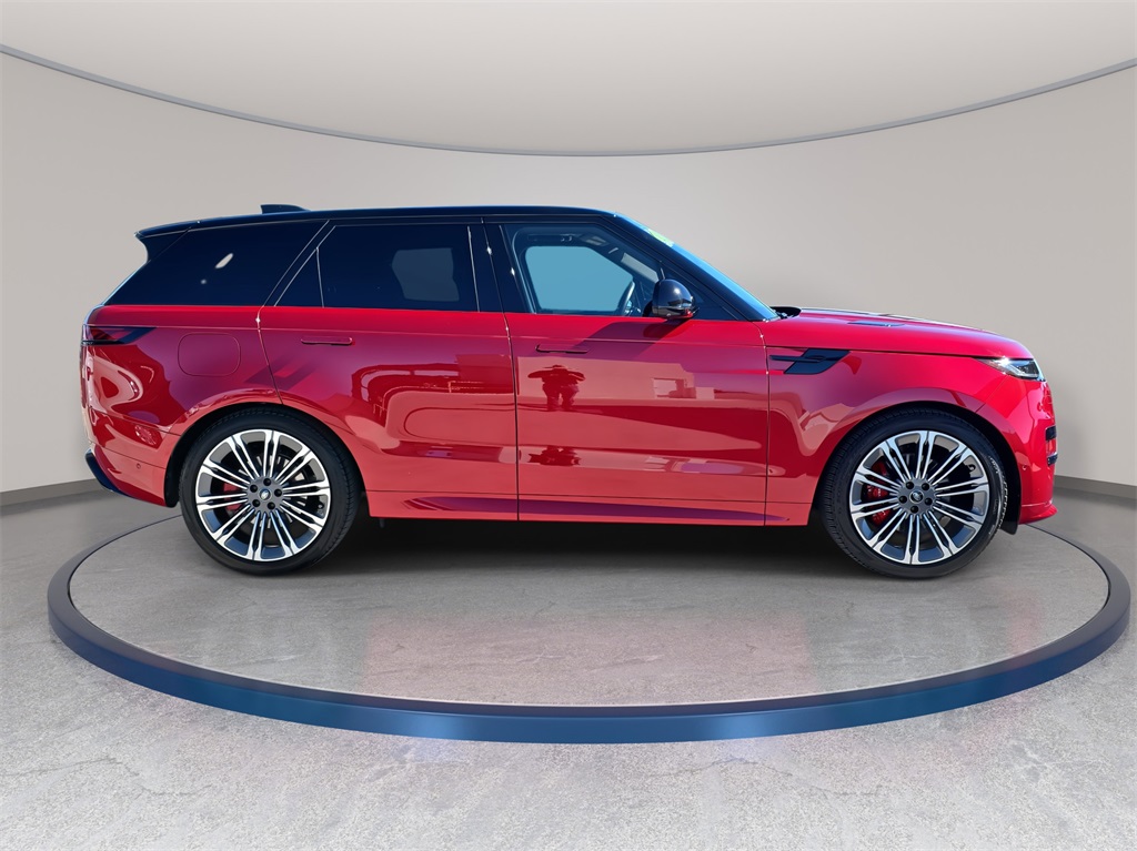 2024 Land Rover Range Rover Sport P400 Dynamic SE photo 3