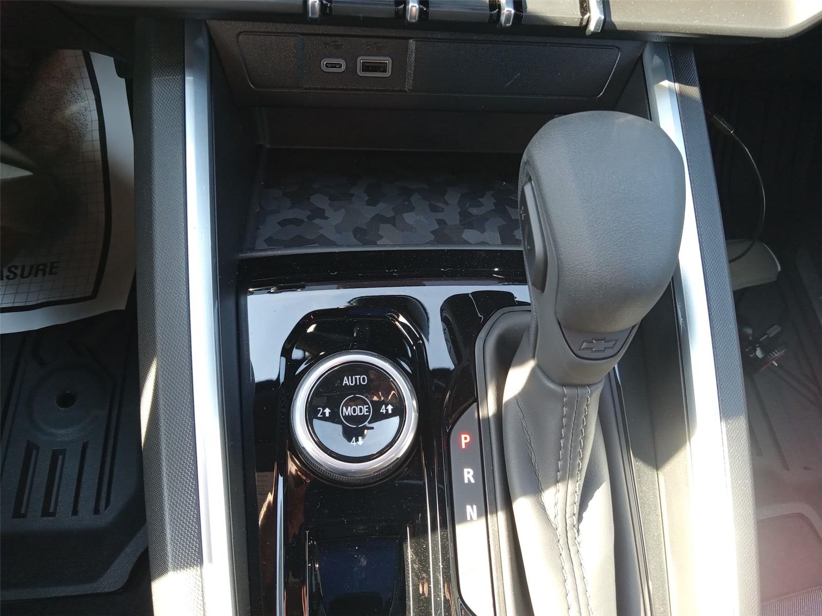 2026 Chevrolet Colorado Trail Boss photo 18