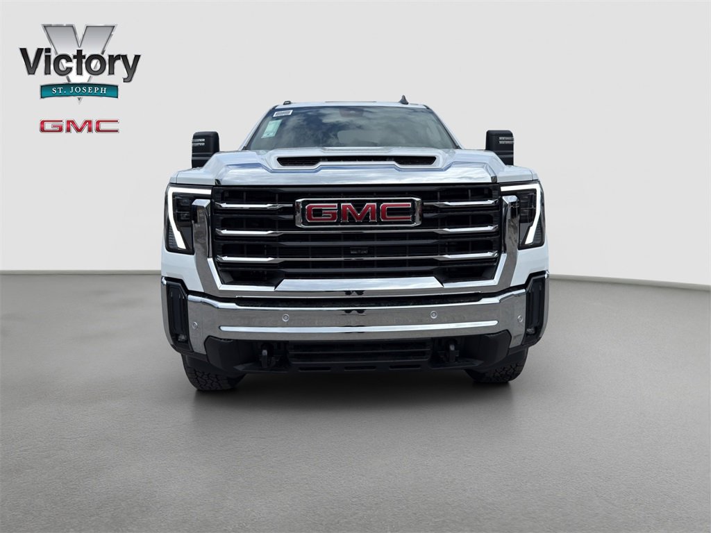2026 Gmc Sierra 2500 HD SLE photo 3