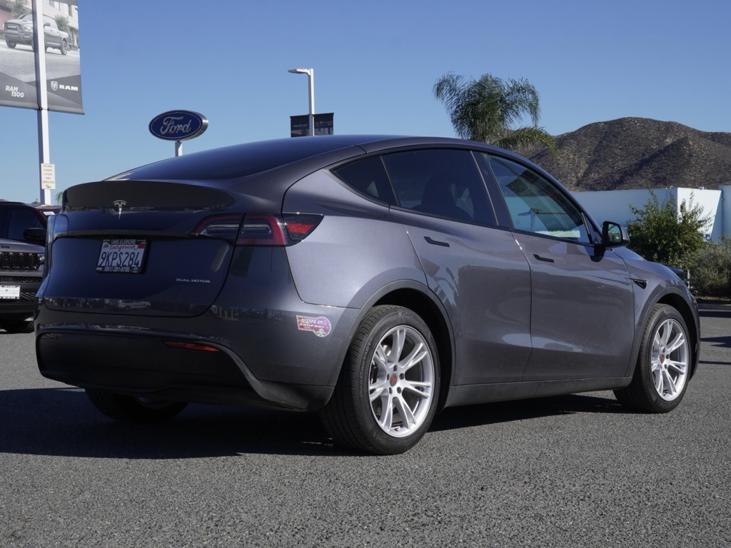 Used 2023 Tesla Model Y Long Range with VIN 7SAYGDEE0PF961996 for sale in Kansas City