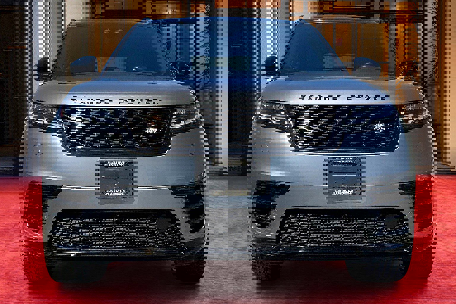 2021 Land Rover Range Rover Velar R-Dynamic S photo 2