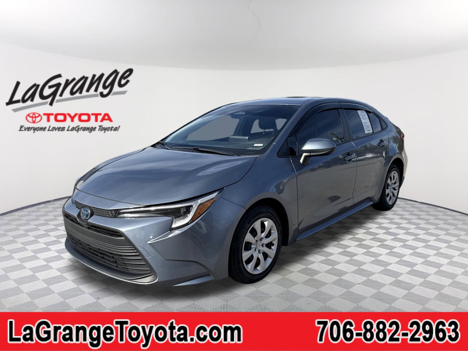 2023 Toyota Corolla LE's photo