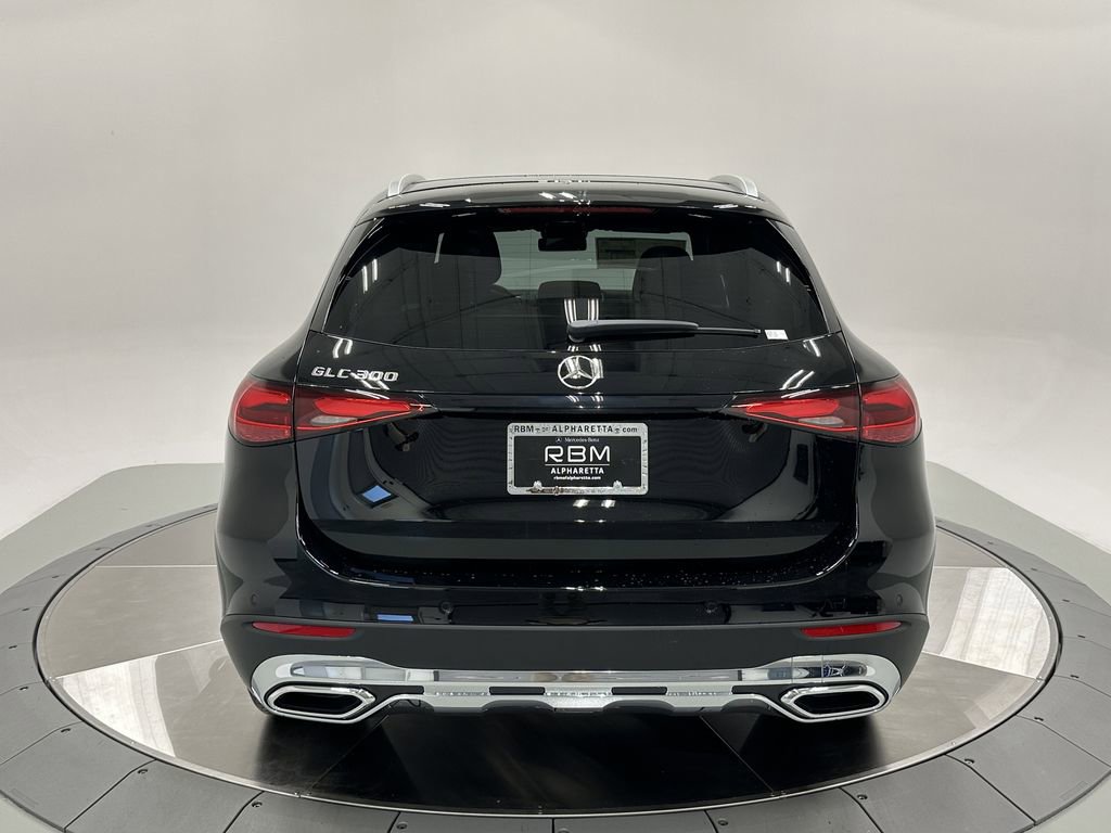 2026 Mercedes Benz GLC 300 photo 6