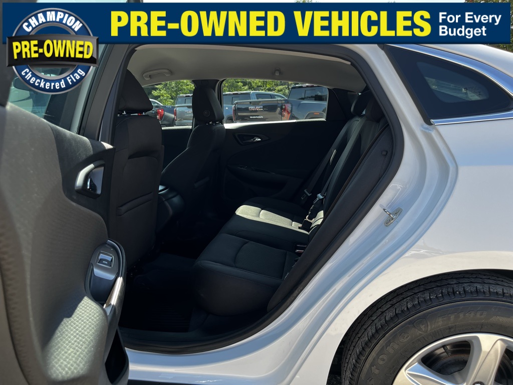 2021 Chevrolet Malibu LS photo 15