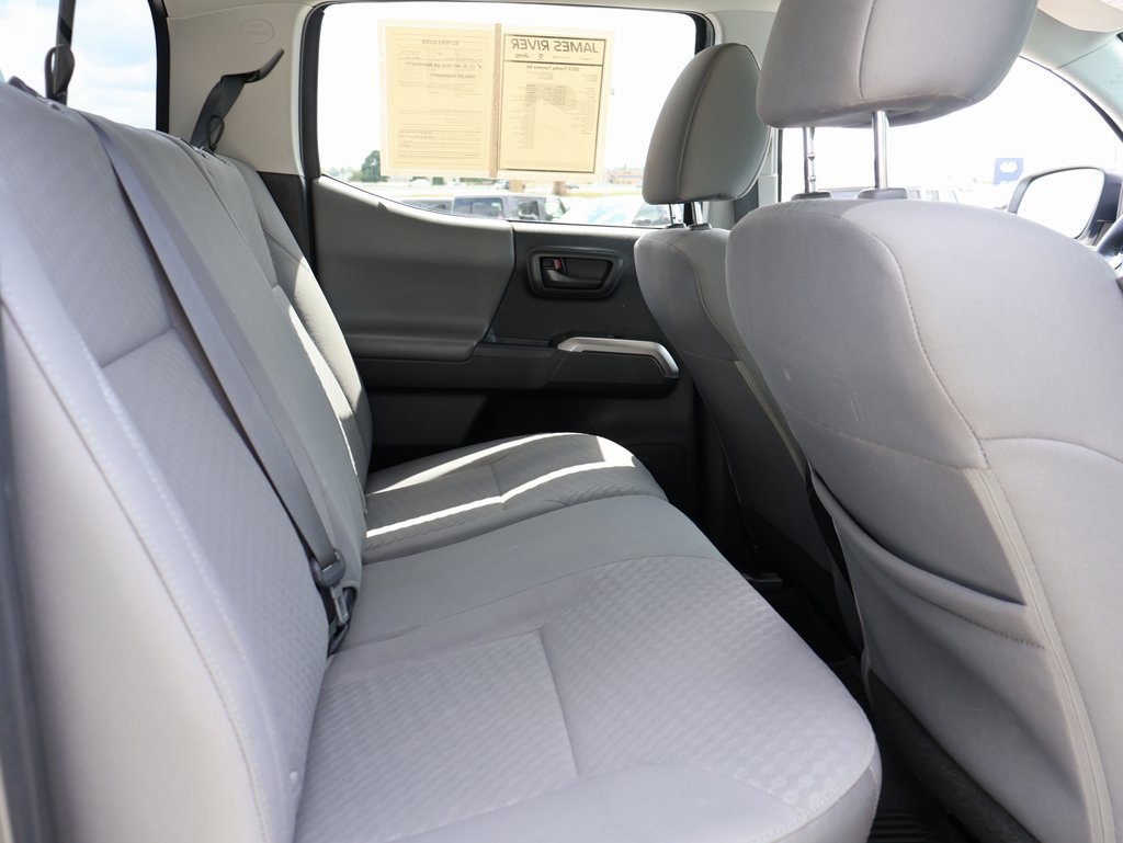 2023 Toyota Tacoma SR5 photo 12