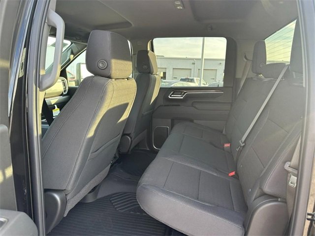 2026 Chevrolet Silverado 2500HD LT photo 4