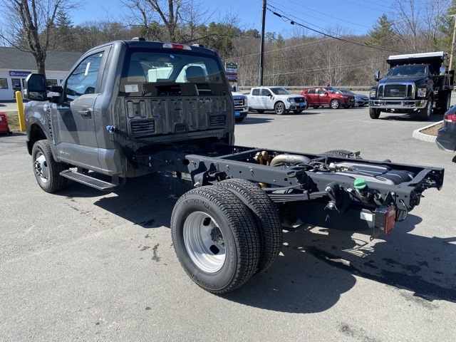 2024 Ford F-350 photo 5