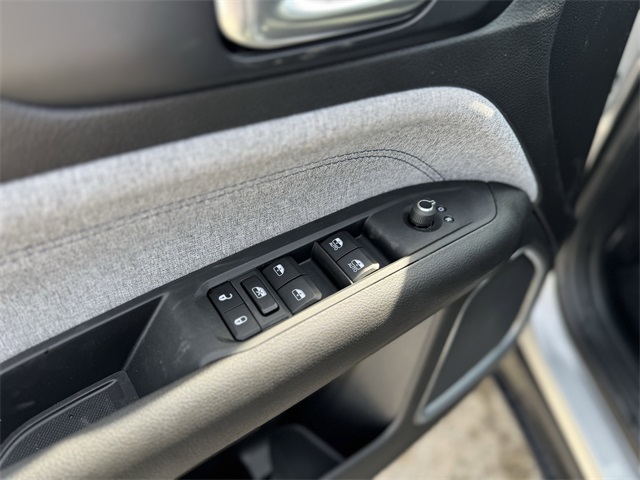 2025 Jeep Compass Latitude photo 9