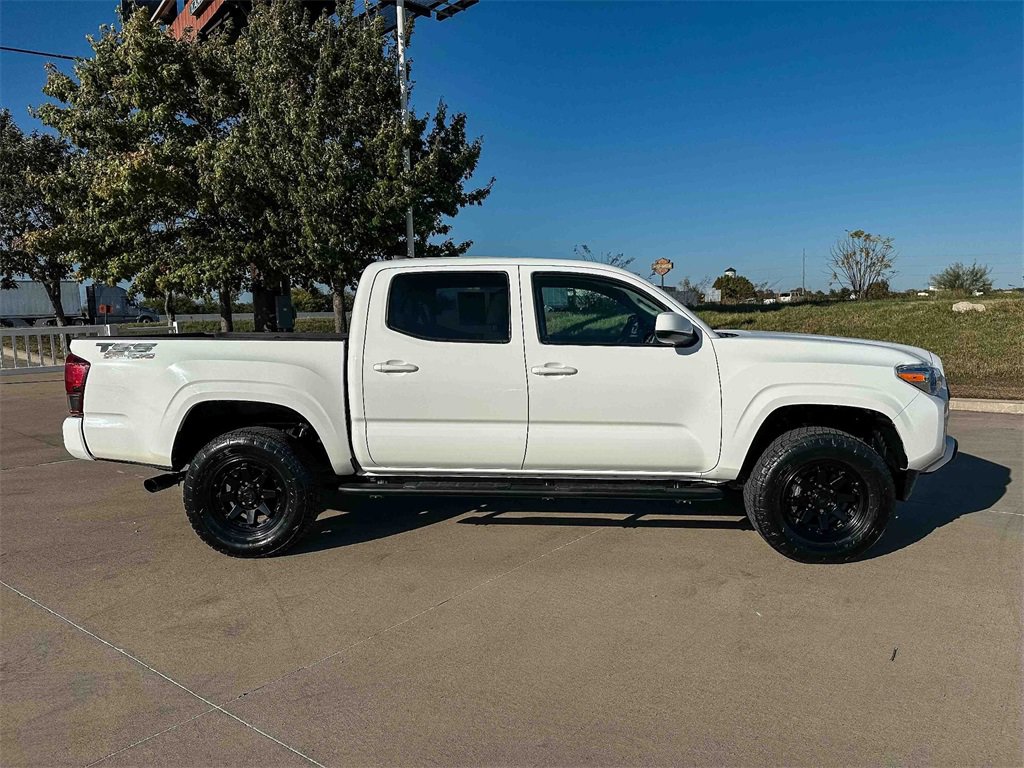 2023 Toyota Tacoma SR photo 2