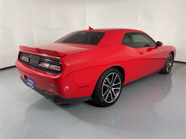 2022 Dodge Challenger R/T Plus photo 8