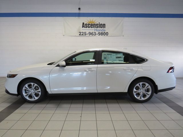 2025 Honda Accord LX photo 5