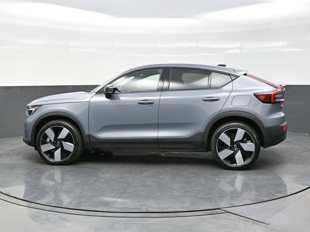 2023 Volvo C40 Ultimate photo 4