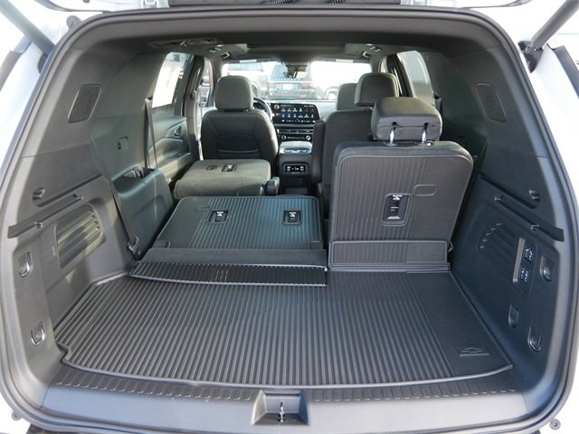 2026 Chevrolet Traverse High Country photo 3