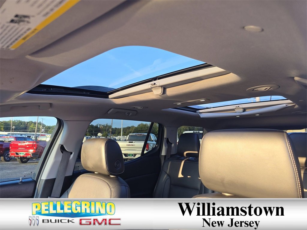 2017 Gmc Acadia SLT photo 19