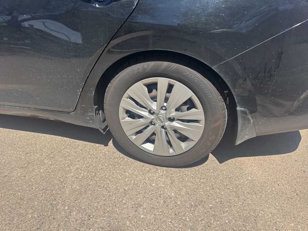 2021 Nissan Sentra S photo 12