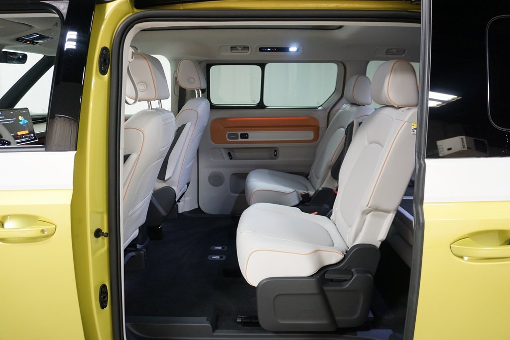 2025 Volkswagen ID. Buzz photo 14