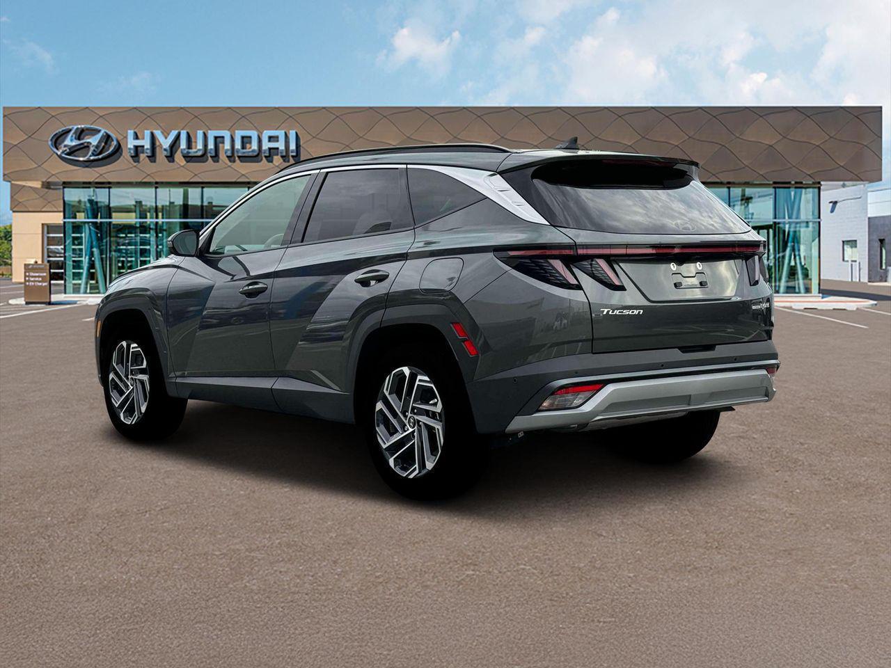 2025 Hyundai Tucson Hybrid Limited Sport photo 3