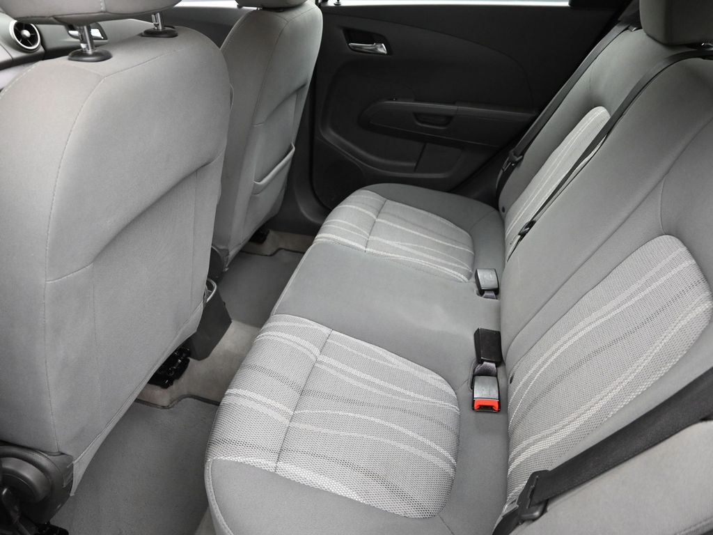 2016 Chevrolet Sonic LT photo 7