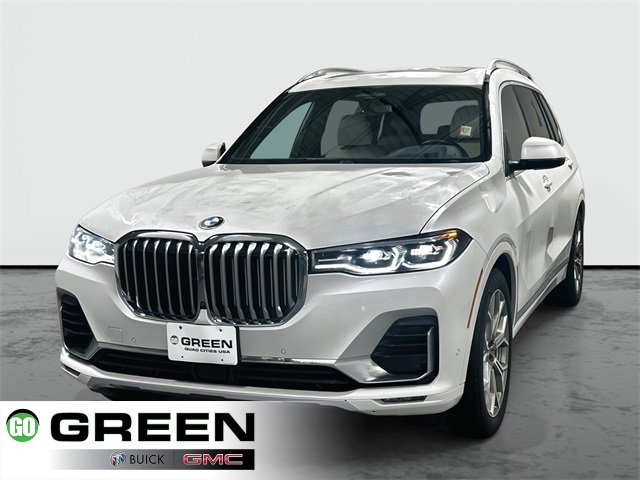 2021 BMW X7 40i's photo