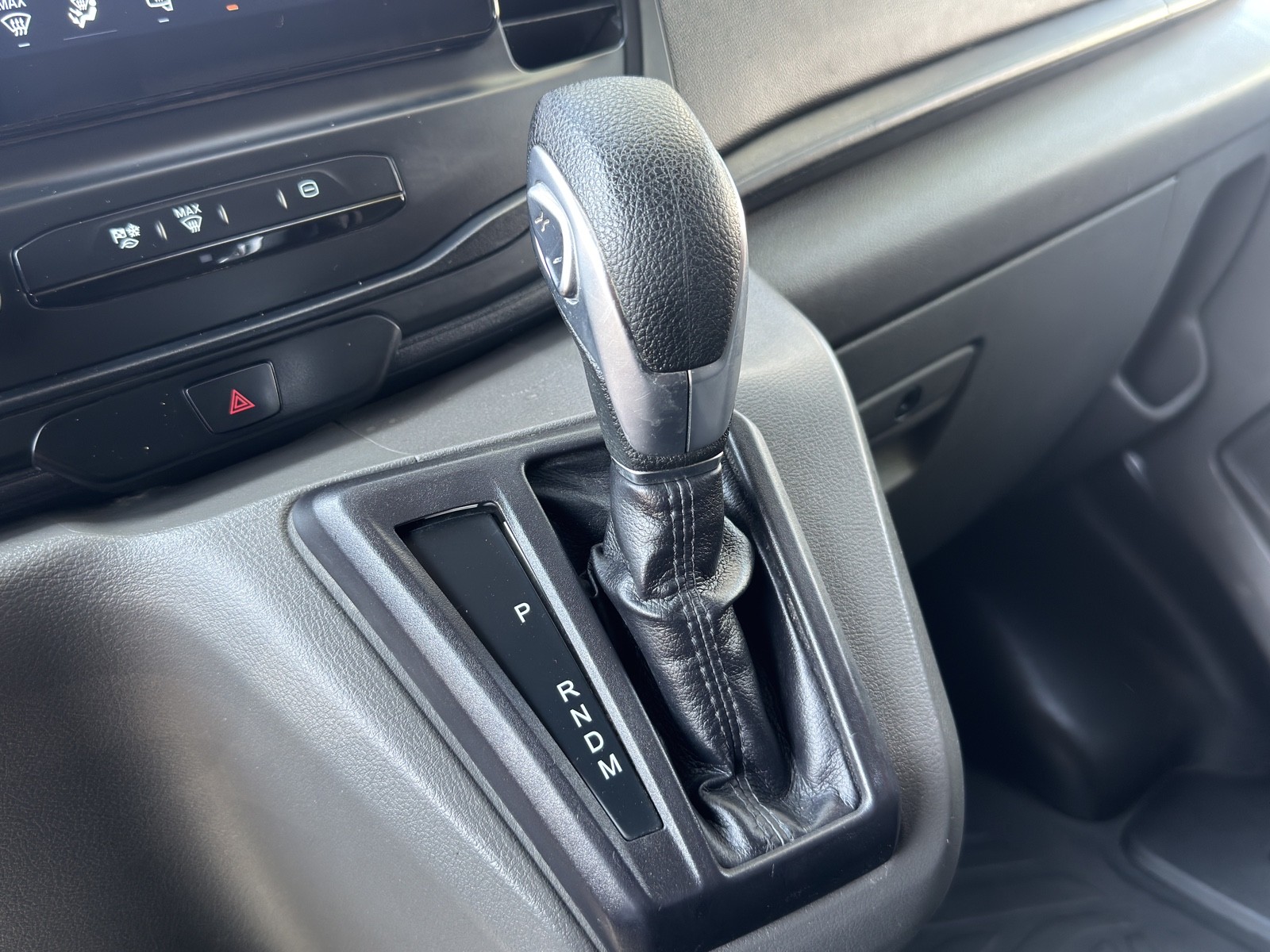 2022 Ford Transit photo 26