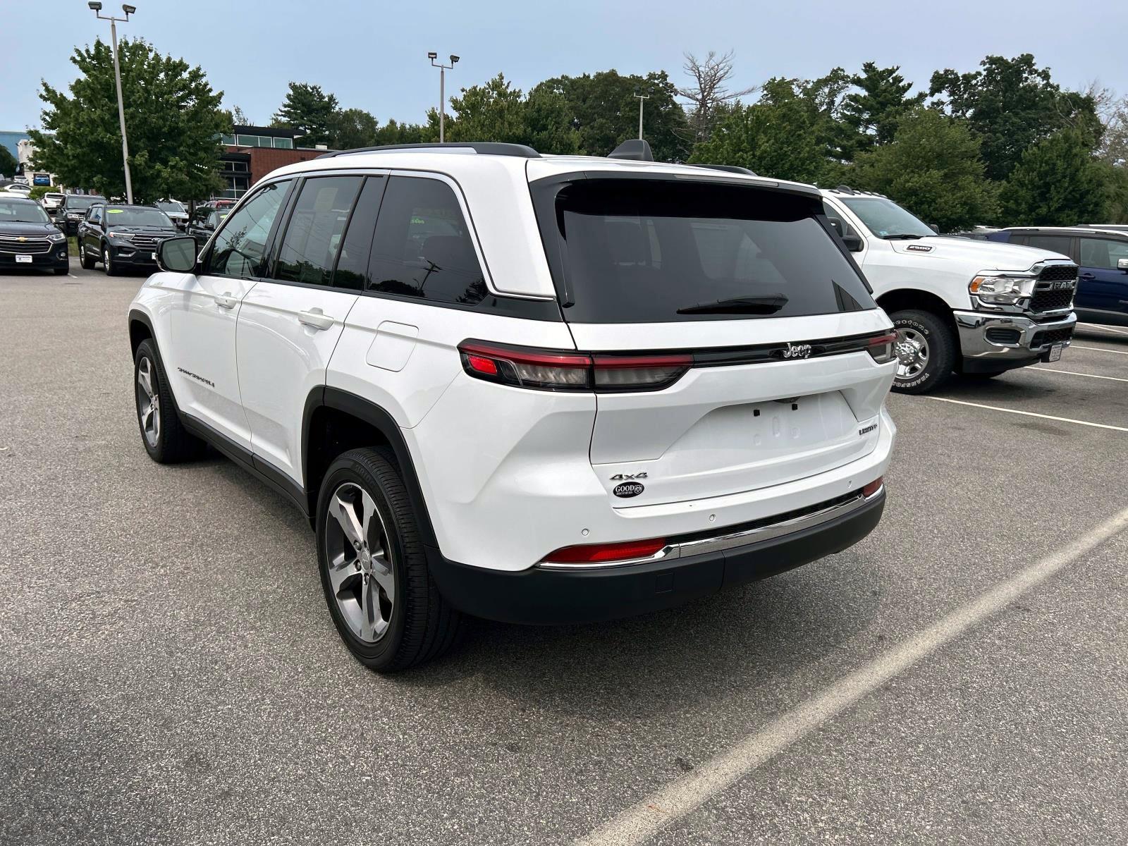 2023 Jeep Grand Cherokee Limited photo 6