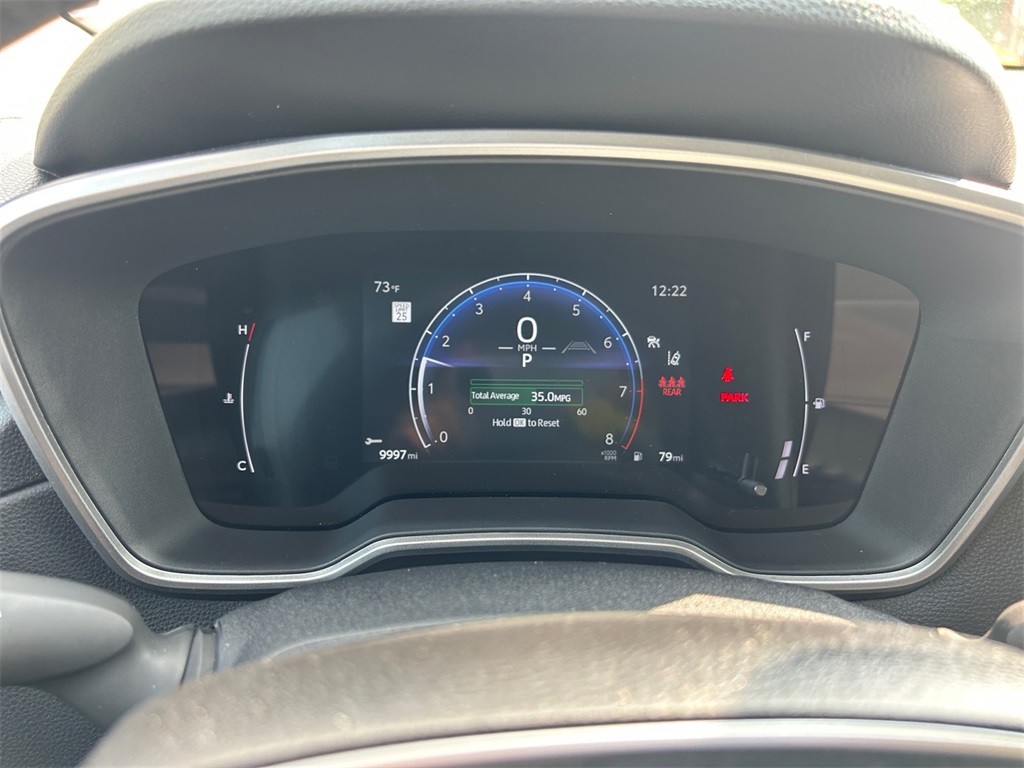 2025 Toyota Corolla Cross XLE photo 14