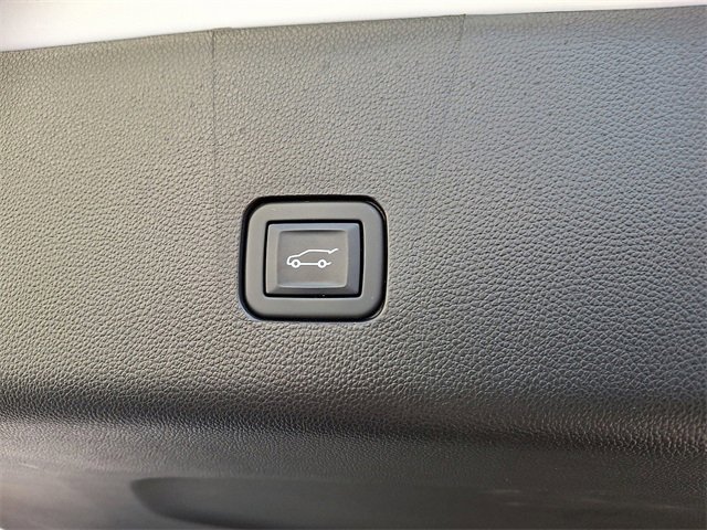 2023 Chevrolet Traverse Cloth photo 28